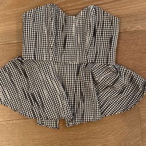 Xs Alexis top. Sweet heart cut , black and white